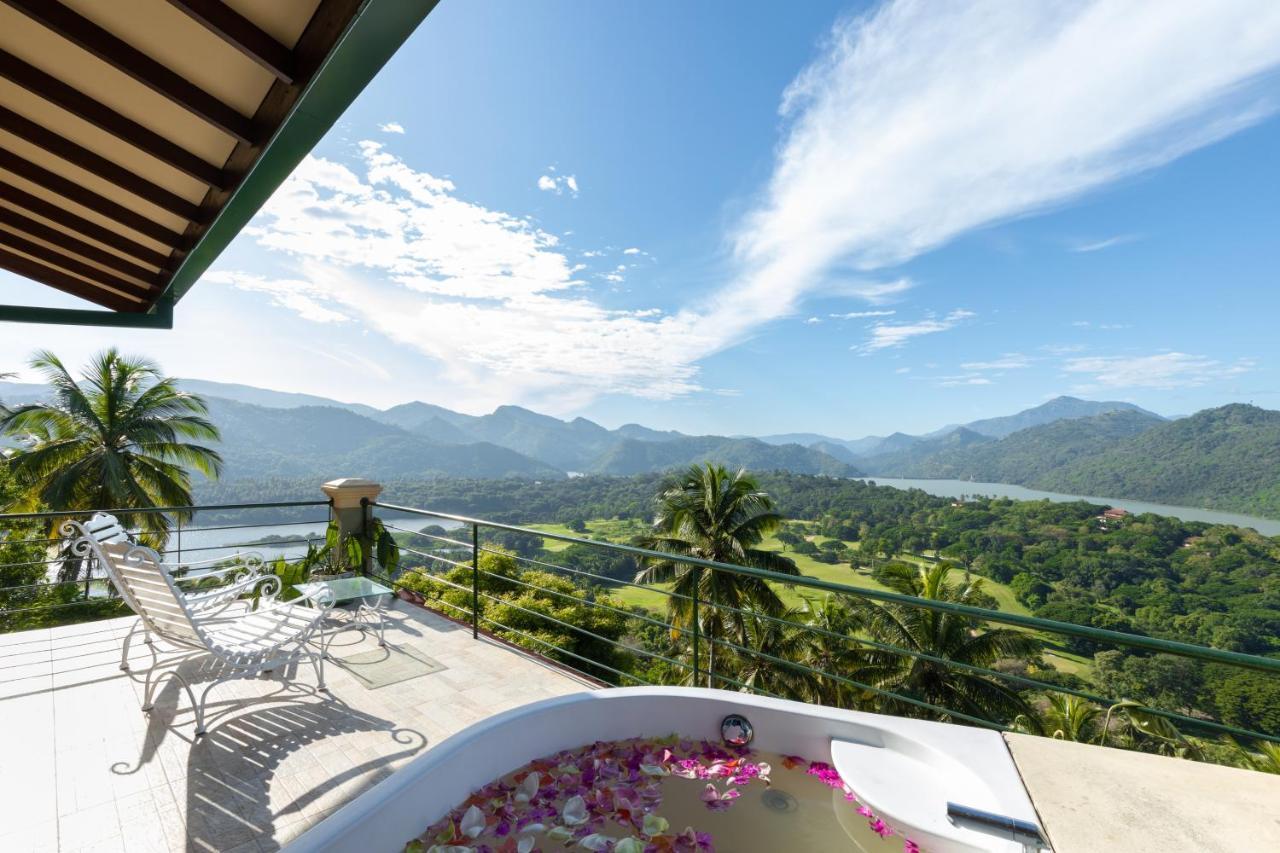 The Albatross, Kandy Villa *