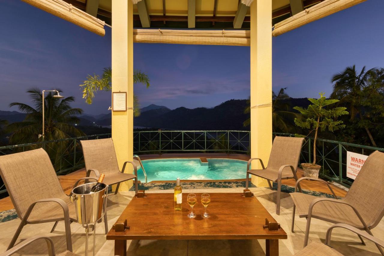 The Albatross, Kandy *