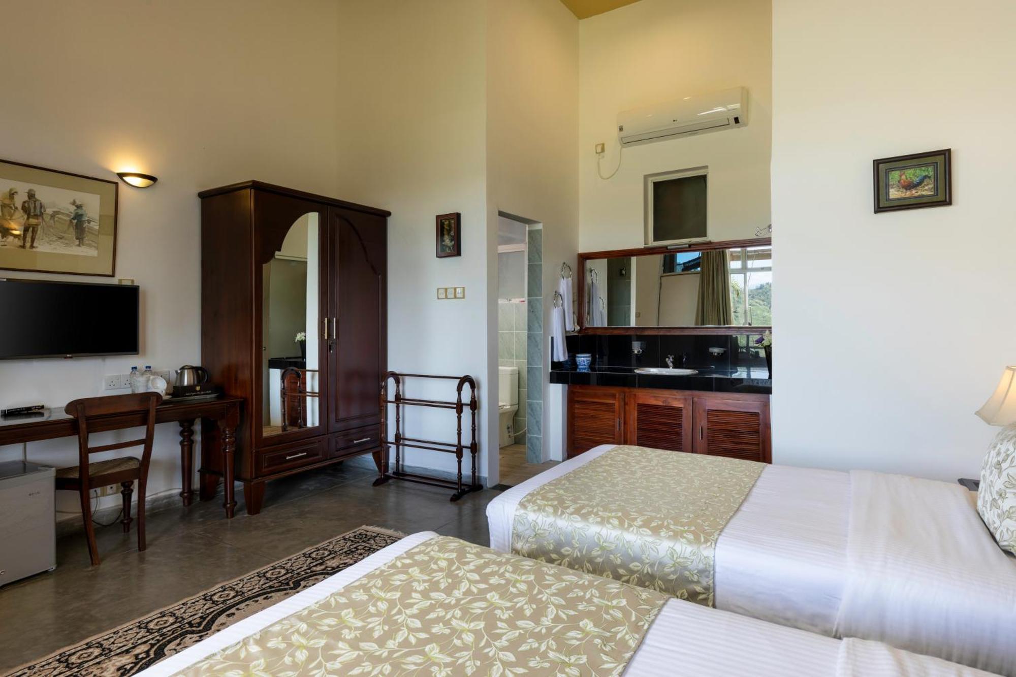 The Albatross, Kandy Villa Digana