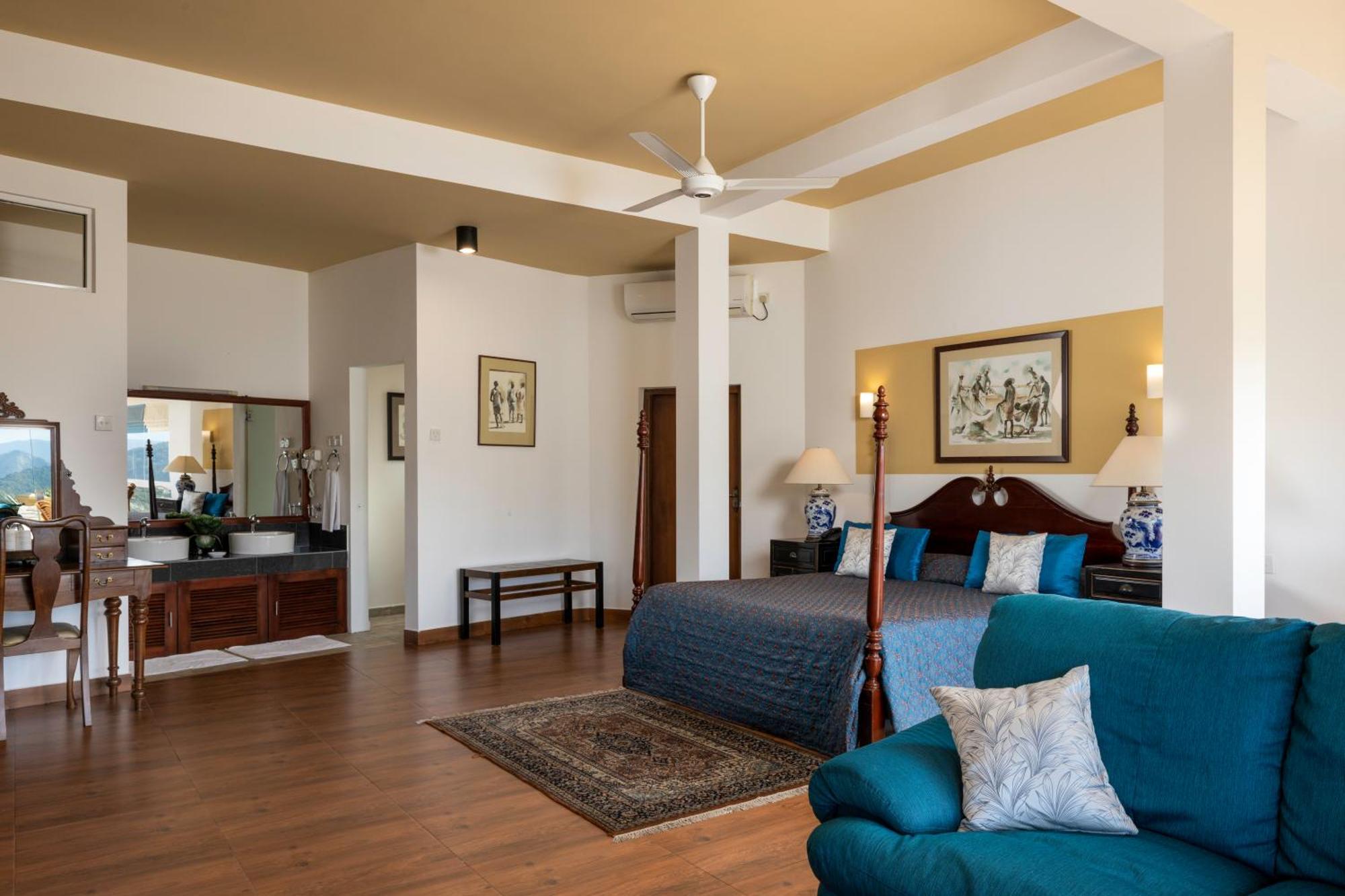 The Albatross, Kandy Villa