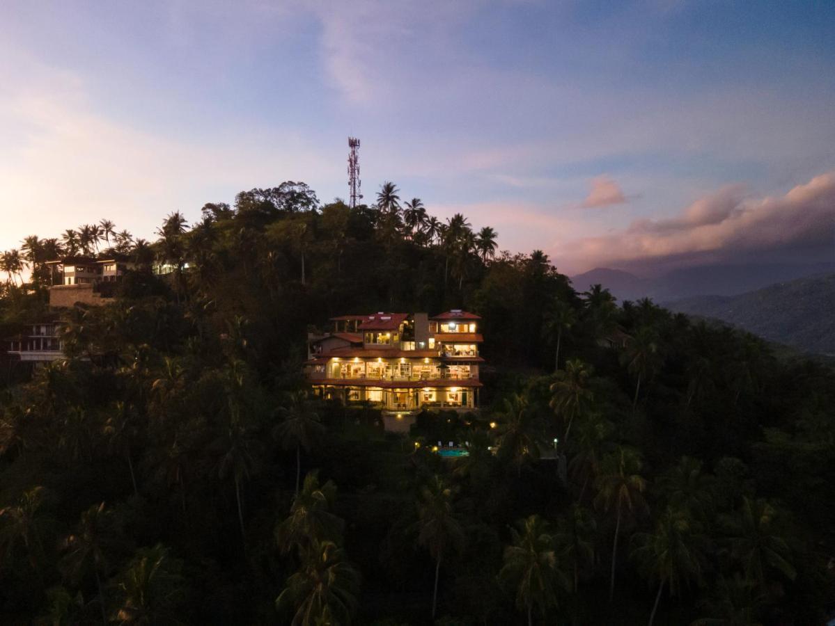 The Albatross, Kandy *